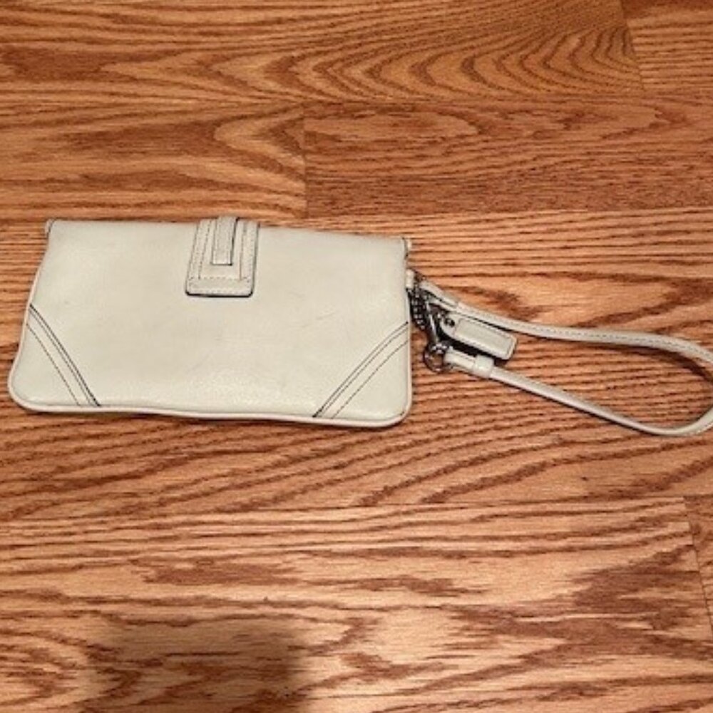 women's Coach wristlet